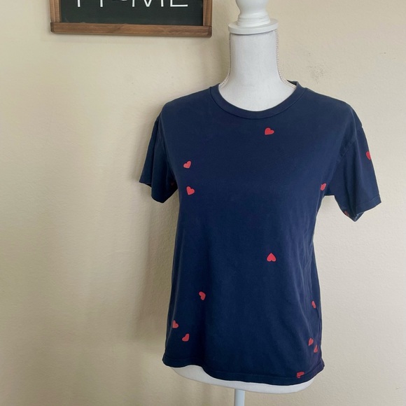 J.Crew • Navy Blue T-Shirt with red Hearts - Picture 3 of 7